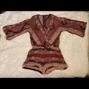 ANGIE Multicolor Print Romper